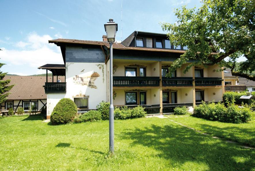Hotel & Restaurant Zum Deutschen Haus Гласхюттен Экстерьер фото