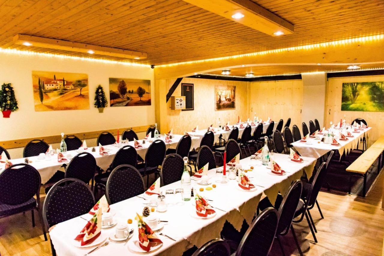 Hotel & Restaurant Zum Deutschen Haus Гласхюттен Экстерьер фото