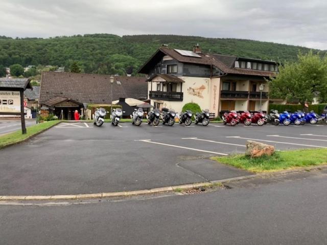 Hotel & Restaurant Zum Deutschen Haus Гласхюттен Экстерьер фото
