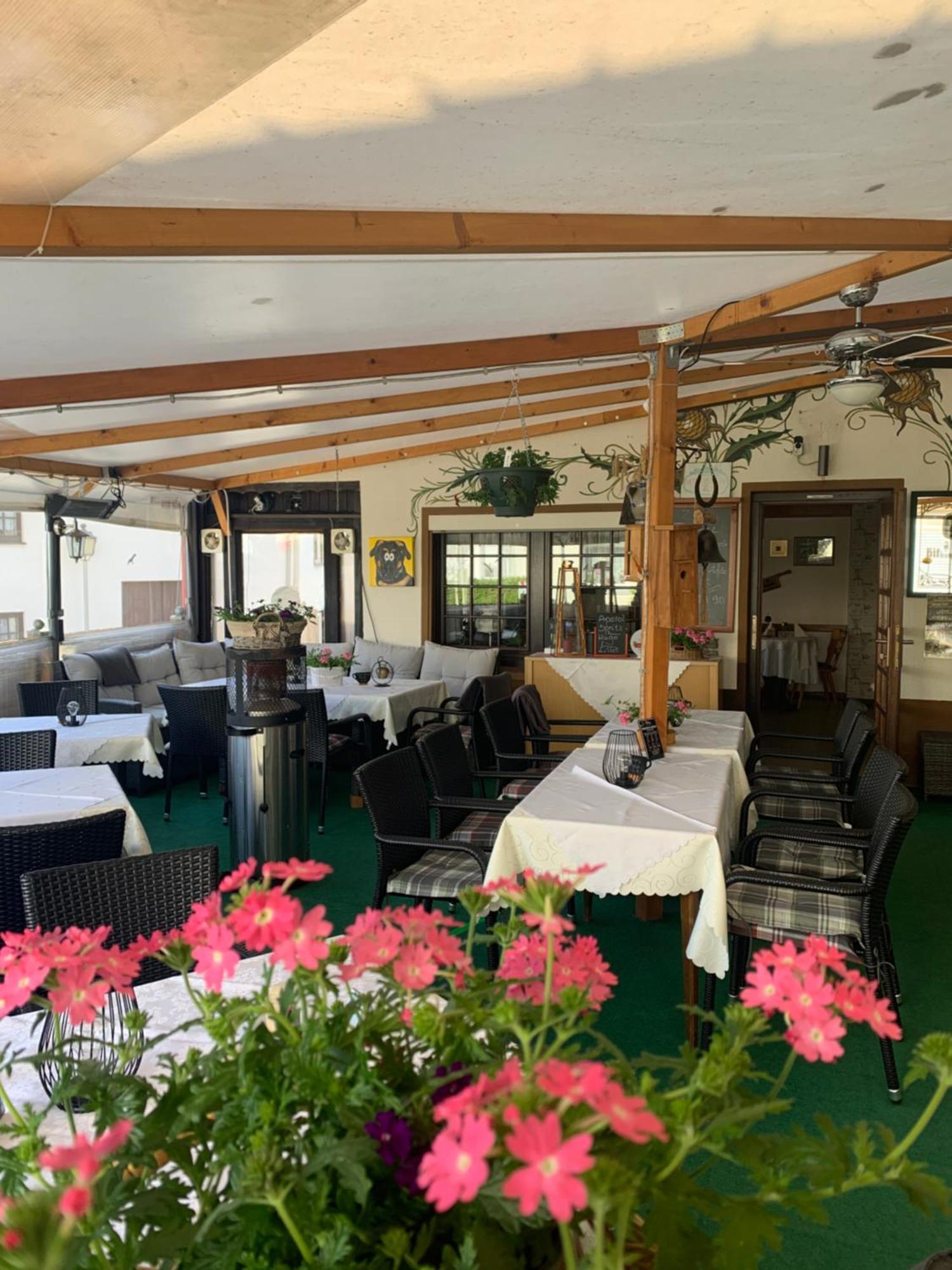 Hotel & Restaurant Zum Deutschen Haus Гласхюттен Экстерьер фото